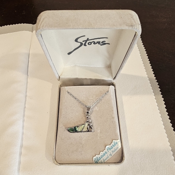 Storrs Necklace - Picture 1 of 3